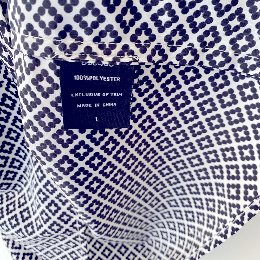 Sleeveless Black and White Dress - Picture 3 of 5